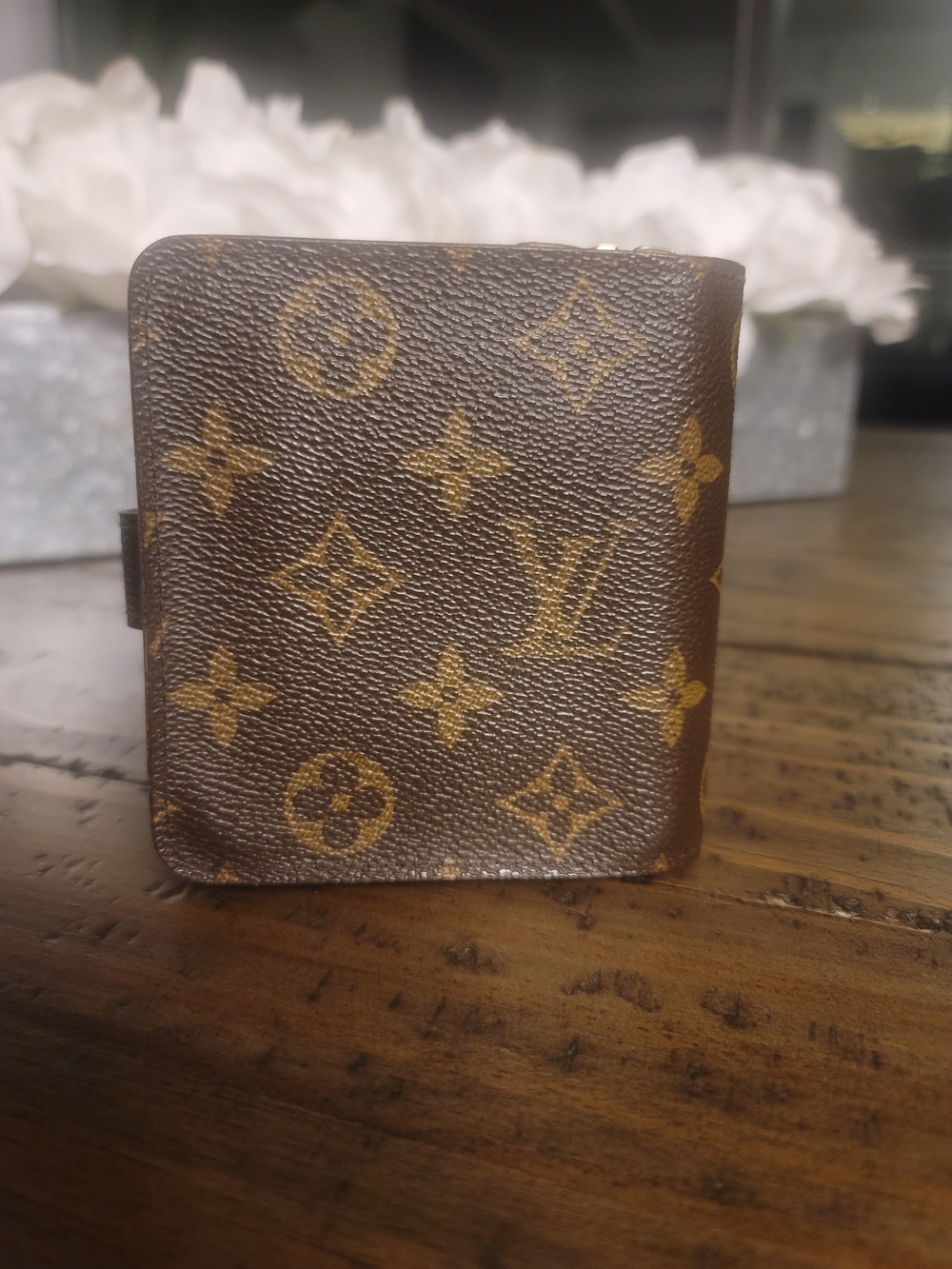 Louis Vuitton Vintage Monogram Compact Zip Wallet - Picture 2 of 7